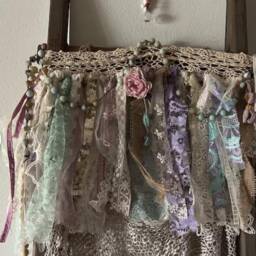 Hand Crochet Lace Garland Valance Pastel Rosettes, Shabby Rustic Chic Boho Wedding Banner Decor - thumbnail 4