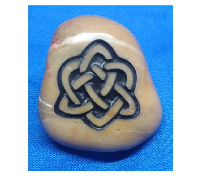 Talistone Celtic Heart Knot