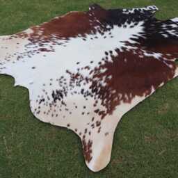 Brown & White Cowhide With Hair On Luxury Genuine Skin Rug For Western Home Decor Large Cow Floor Area - thumbnail 2