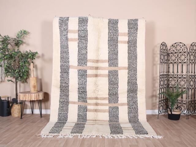 Authentic Moroccan Rug, Beni Ourain Rug 6x9 Ft - image 1