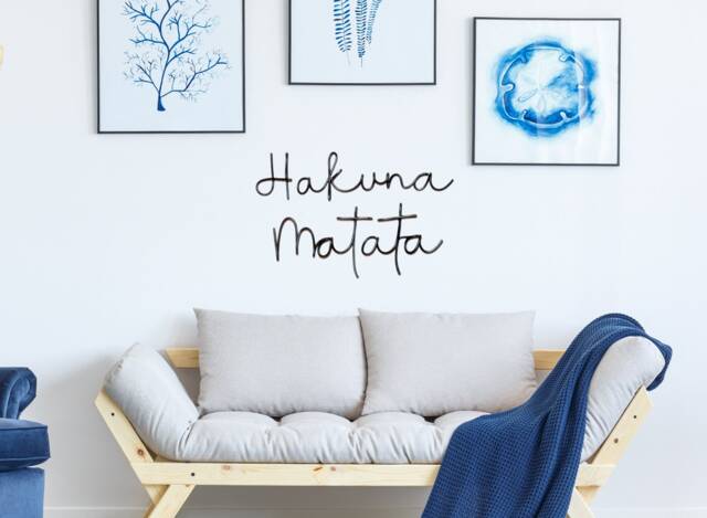 Hakuna Matata Sign Quote Wire Wall Art, Matata Words Safari Nursery Bedroom Art Decor, Metal Housewarming Gift - image 1