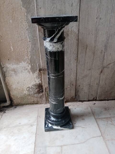 Column - image 1