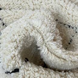 Yakiti - 5X8Ft Moroccan Rug, Beni Ourain Area Modern Wool Living Room Beniourain Handmade Soft Carpet, 151 cm X 255 - thumbnail 4