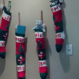Hand-Knit Christmas Stocking Personalized Name & Date, Family Heirloom - thumbnail 2