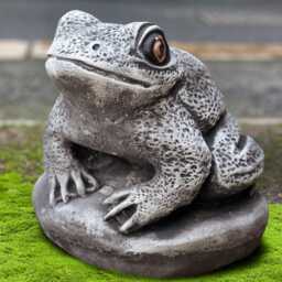 Garden Swamp Sculpture Concrete Frog Statue Outdoor Water Animal Figurine Cement Front Ornament Front Door Decor Handmade Art Gift - thumbnail 1