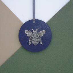 Bumblebee Wooden Disk - Christmas Decoration- Bee Ornament Tree Decor Keeper Gift Apiarist Honey Farmer - thumbnail 3