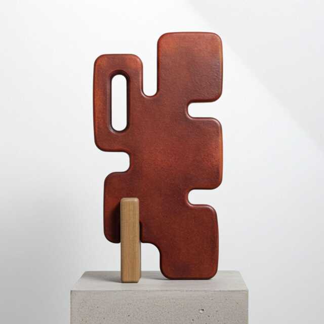Abstract Sculpture in Red Hues - Cinceum - image 1