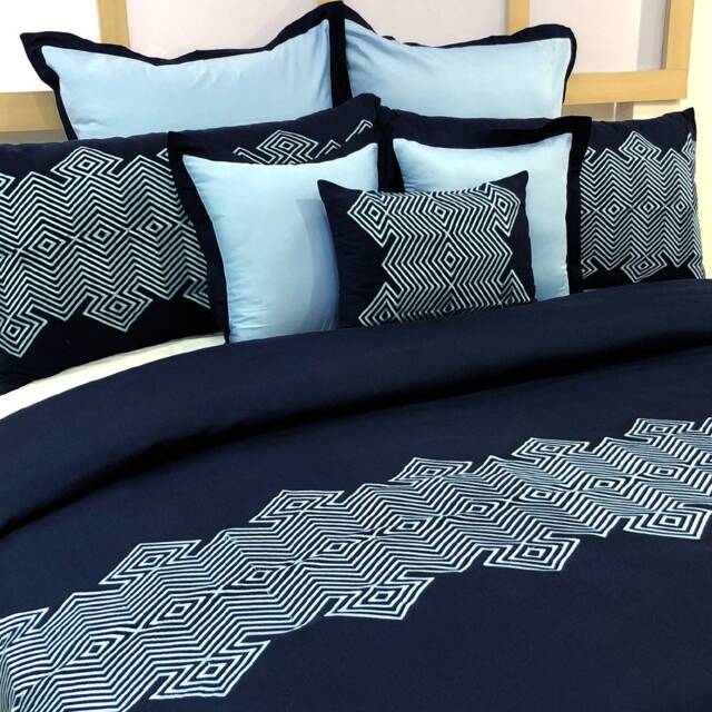 King, Queen & Twin Size Blue Decorative Duvet Cover Set, Cotton Embroidery, Chevron Modern - Navy Abstract Embroidery - image 1