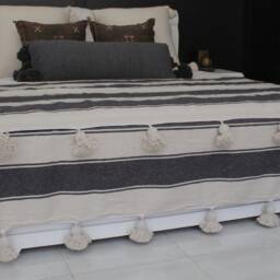 Moroccan Off White Pompom Throw Blanket With Tassels - Duvet Cover Made Of 100% Hand-Woven Cotton Sofa Couch Bed End - thumbnail 2