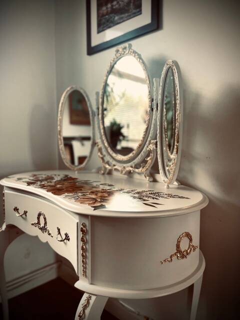 French Style Kidney Shaped Vanity Dressing Table - image 1