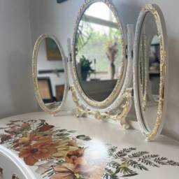 French Style Kidney Shaped Vanity Dressing Table - thumbnail 2
