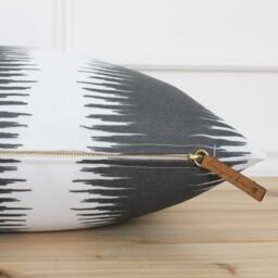 Black & White Abstract Stripe - Outdoor Pillow Cover Cushion Sawyer - thumbnail 3