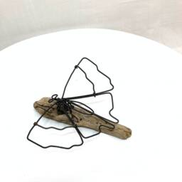 Wire Butterfly Sculpture Driftwood Base, Minimalist Wall Decor - thumbnail 2