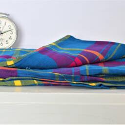 African Maasai Shuka Blanket - Colorful Acrylic Throw, Sarong, Wrap - thumbnail 3