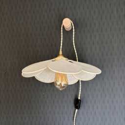 7-Petal Linen & Rattan Flower Lamp - Chandelier Wall Light Handcrafted - thumbnail 3