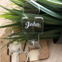 Personalised Mr & Mrs Keyrings Wooden Holder, Wedding Gift , New House - thumbnail 3