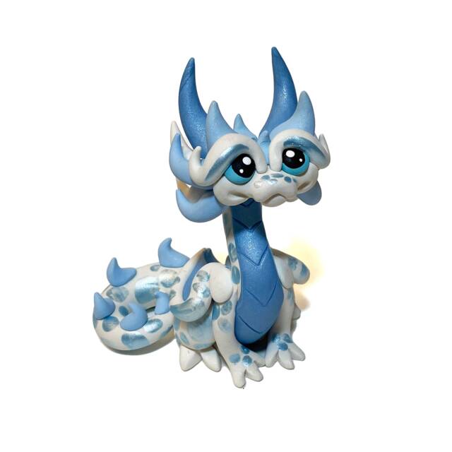 Haven - Polymer Dice Holder Dragon Sparkle White, Light Blue Pearl, & Dragonling Air - image 1