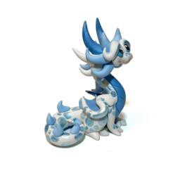 Haven - Polymer Dice Holder Dragon Sparkle White, Light Blue Pearl, & Dragonling Air - thumbnail 2