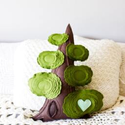 Tree Pillow - Giant Sequoia - thumbnail 3