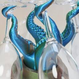 Kraken - Octopus Wine Glass Holder, Tentacles, Housewarming Gift - thumbnail 3