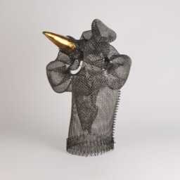 steel Wire Mesh Sculpture With 8K Gold Ceramic, Abstract Table Decor - thumbnail 3