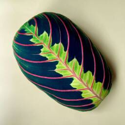 Maranta Leaf Pillow - Handmade Plant Lover Gift - thumbnail 3