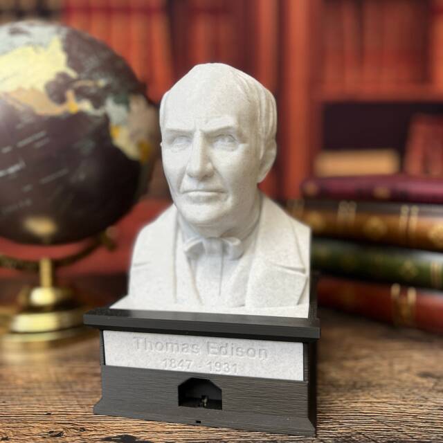 Thomas Edison Talking Bust - Press The Button For A Fun Quote Or Fact Collectible Toy Figurine Novelty Gift Video in Description - image 1