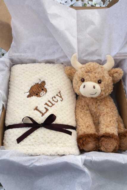 Personalised Baby Blanket Gift Set Highland Cow Toy Newborn Shower - image 1