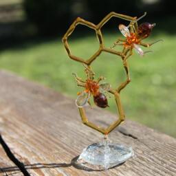 Glass Honeycomb & Bee Collectible Figurine Blown Honeybee Honeybee Honey Comb - thumbnail 3