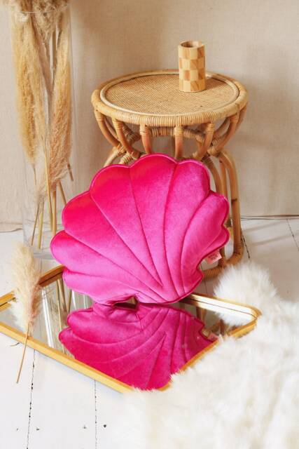 "Velvet Shell Pillow ""Fucsia Pearl" - image 1