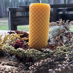 Michigan Beeswax Candle Diamond Cylinder Pillar, Rustic Farmhouse Decor - thumbnail 2