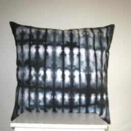 Xlarge 24 X Free Style Shibori Pillow Cover in Charcoal Grey - thumbnail 3