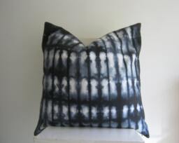 Xlarge 24 X Free Style Shibori Pillow Cover in Charcoal Grey - thumbnail 1