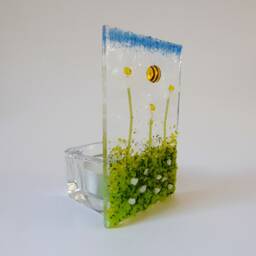 Fused Glass Daisy Tea Light Holder With Bee - Handmade Candle - thumbnail 3