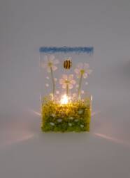 Fused Glass Daisy Tea Light Holder With Bee - Handmade Candle - thumbnail 1