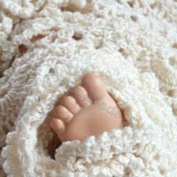Handmade Crochet Lace Baby Blanket Ivory Cream Shells, Merino Blend - thumbnail 3