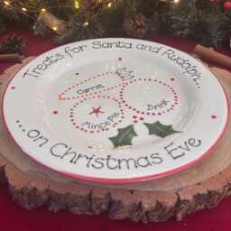 Personalised Christmas Treats For Santa Plate - thumbnail 4