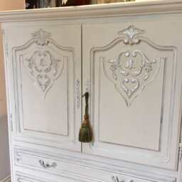 Carved French Oak Shoe Storage - Shabby Chic, Painted White - thumbnail 3