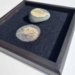 Woven Beach Stone Tapestry in Frame Black Sea Wall Art, Rock Reflection - thumbnail 2