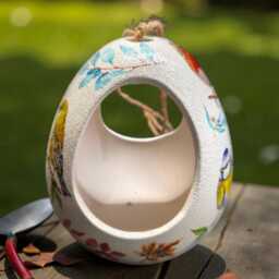 British Birds, Hanging Ceramic Bird Feeder, Garden Ornament, Gift Boxed - thumbnail 2