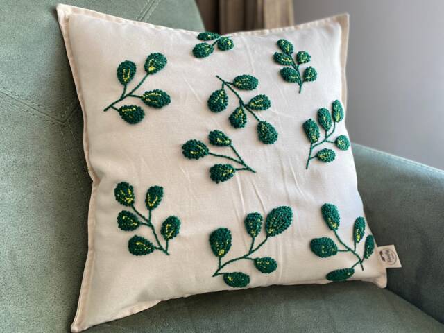 Punch Needle Pillowcase, Home Decoration, New Gift, Hanmade Pillow Cover - image 1