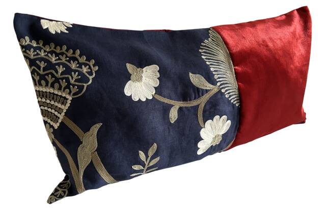 Pretty Cushions Luxury Velvet & Silk Red Cushion - image 1