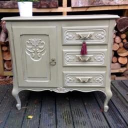 Hand Painted Shabby Chic Sideboard, Carved Hall Console Cabinet - thumbnail 4