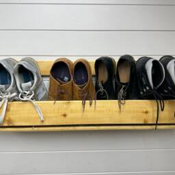 Shaped Wall Mounted Hallway Rustic Shoe Rack - Antique Pine - thumbnail 2