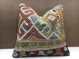 Vintage Kilim Pillow Cover, 20x20, Handwoven Turkish - thumbnail 1