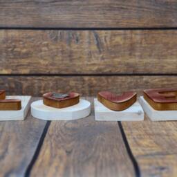 "Wooden Sign Love Great Decoration Purebred Dog in The Letter ""O" - thumbnail 2