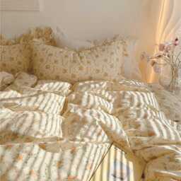 Yellow Pale Floral Coquette Cotton Duvet Cover Set, Cream Ruffle Single/Full Set - thumbnail 3