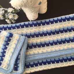 Crochet Baby Blanket in Shades Of Blue & White - thumbnail 2