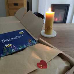 Set Of 2 Beeswax Candles - Gift For Friend Sister Mum Grandma New Home Christmas Decoration -Eco Friendly Handmade Decor - thumbnail 2