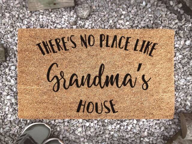 There's No Place Like Grandma's House - Front Porch D??cor Best To Be Is Grandma Gifts Personalised Doormat - image 1